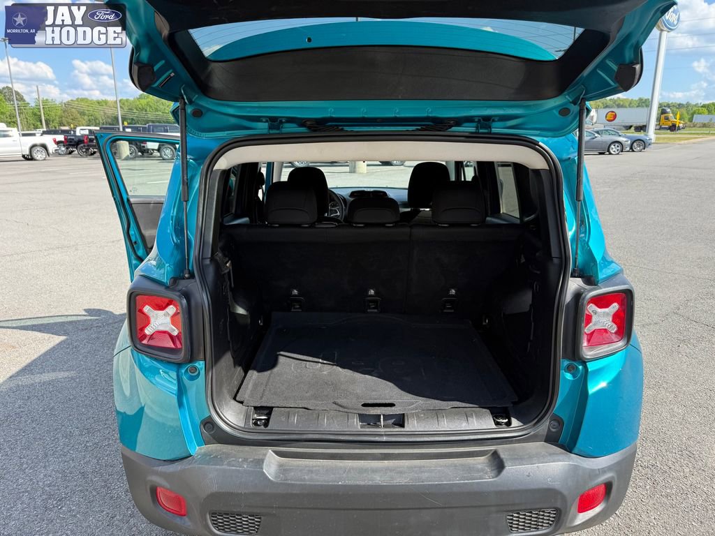 Used 2021 Jeep Renegade Latitude image 27