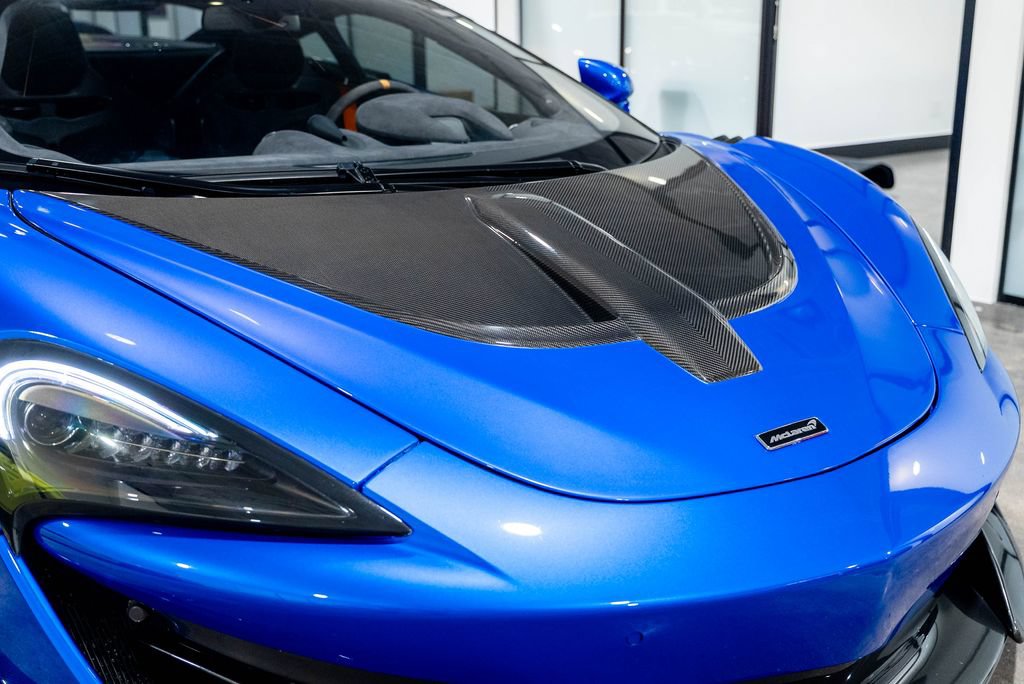 Used 2019 McLaren 600LT RWD image 13