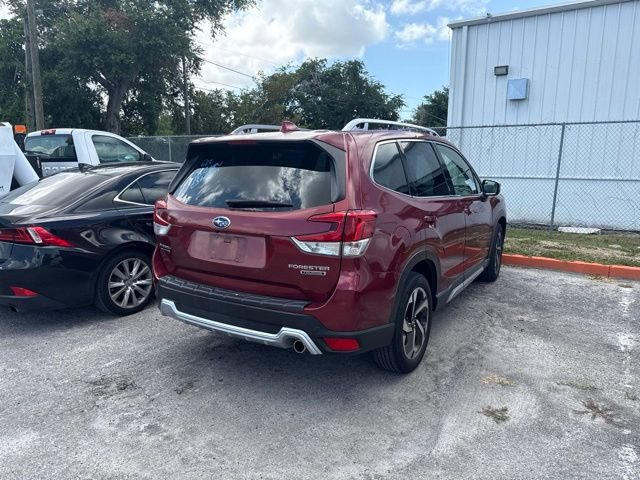 Used 2022 Subaru Forester Touring AWD/4WD image 7