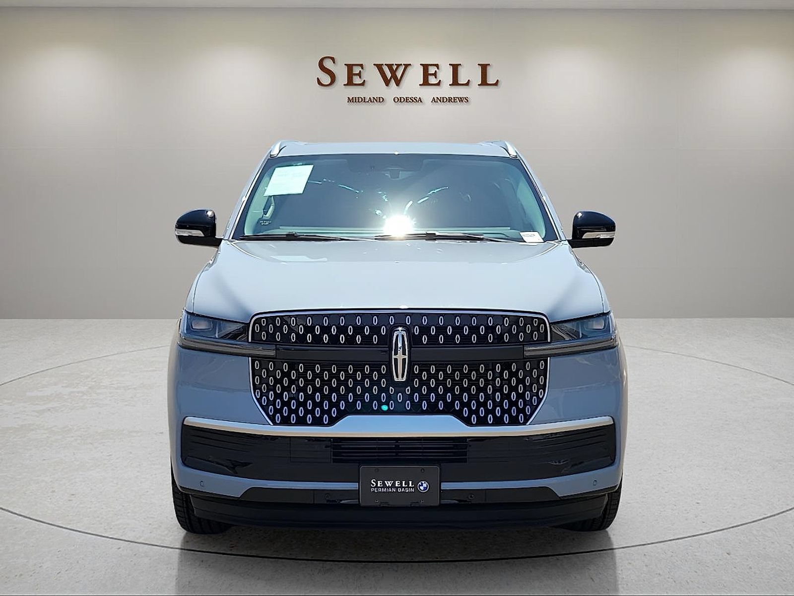 Used 2026 Lincoln Navigator Reserve AWD/4WD image 8