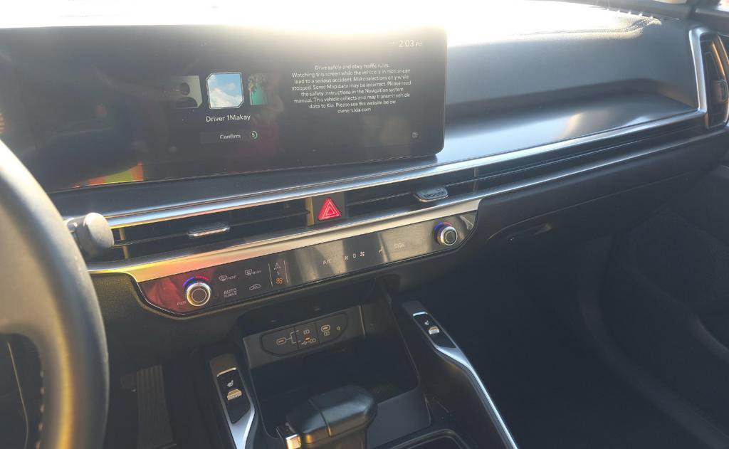 Used 2024 Kia Sorento S w/ Panoramic Sunroof Package image 10