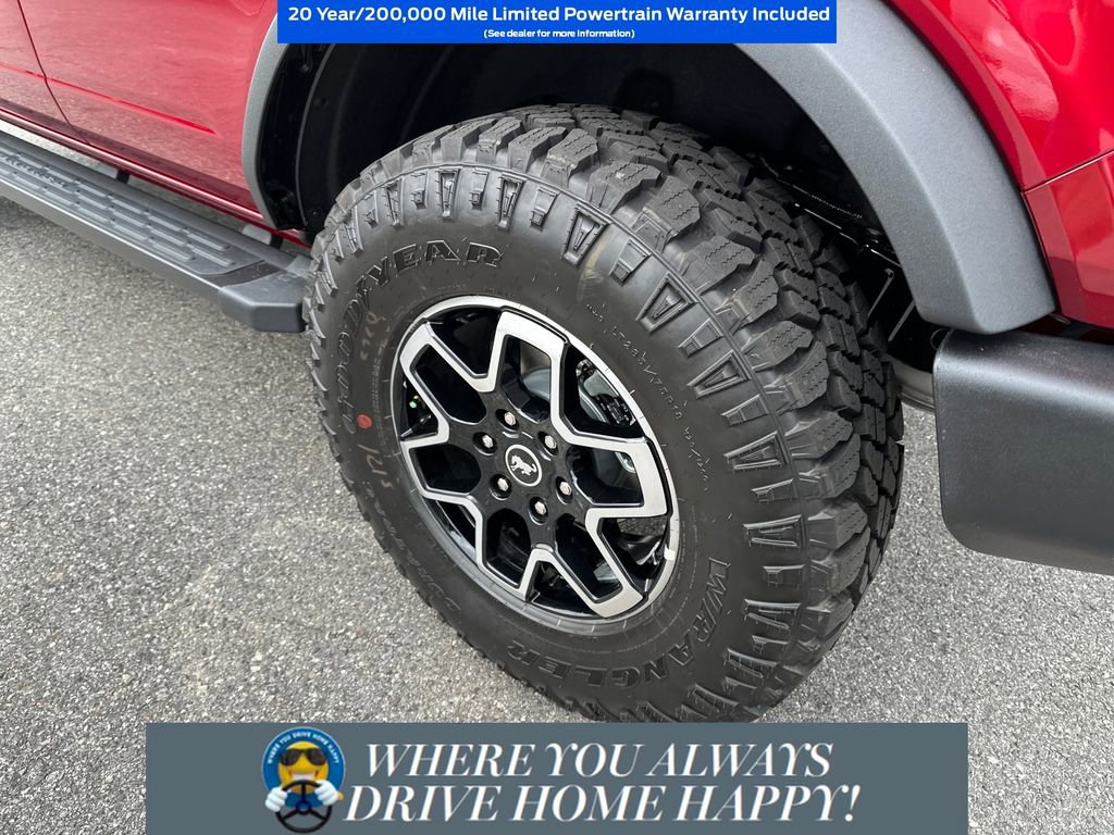 New 2025 Ford Bronco 4-Door image 27