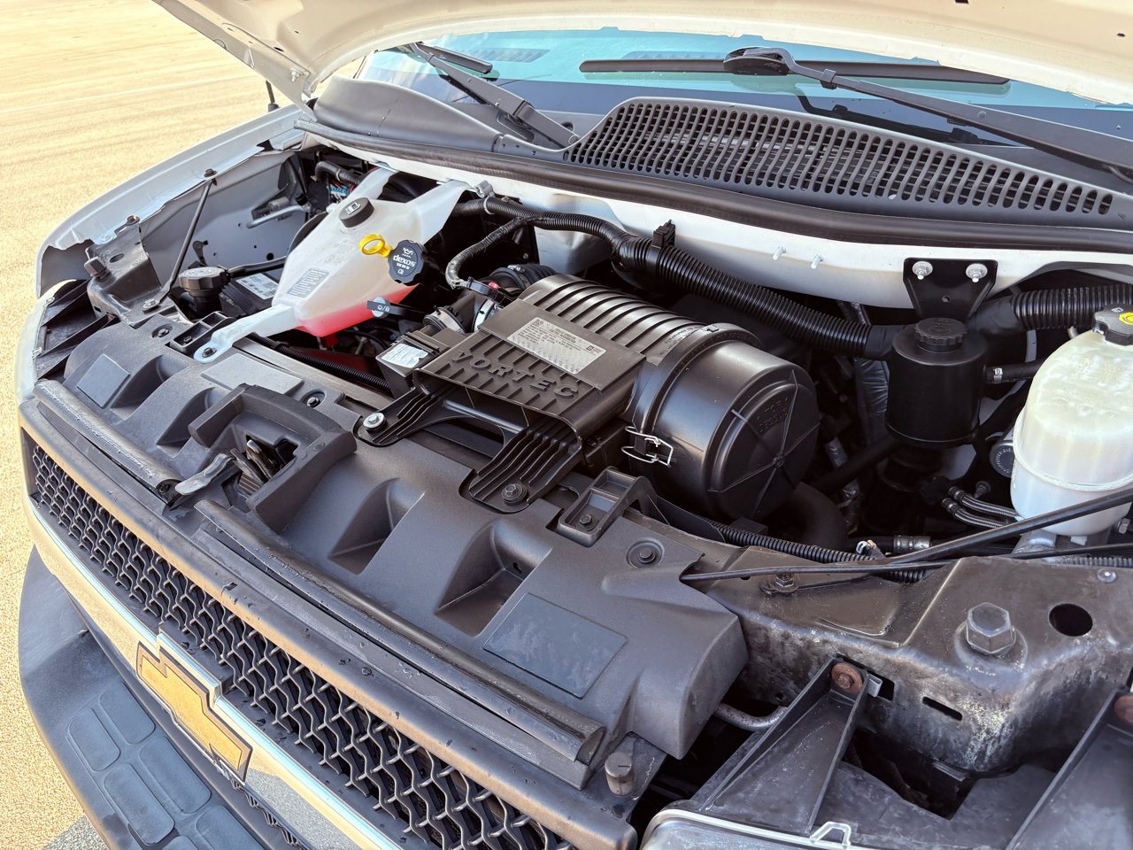 Used 2016 Chevrolet Express 3500 LT w/ LT Preferred Equipment Group image 38