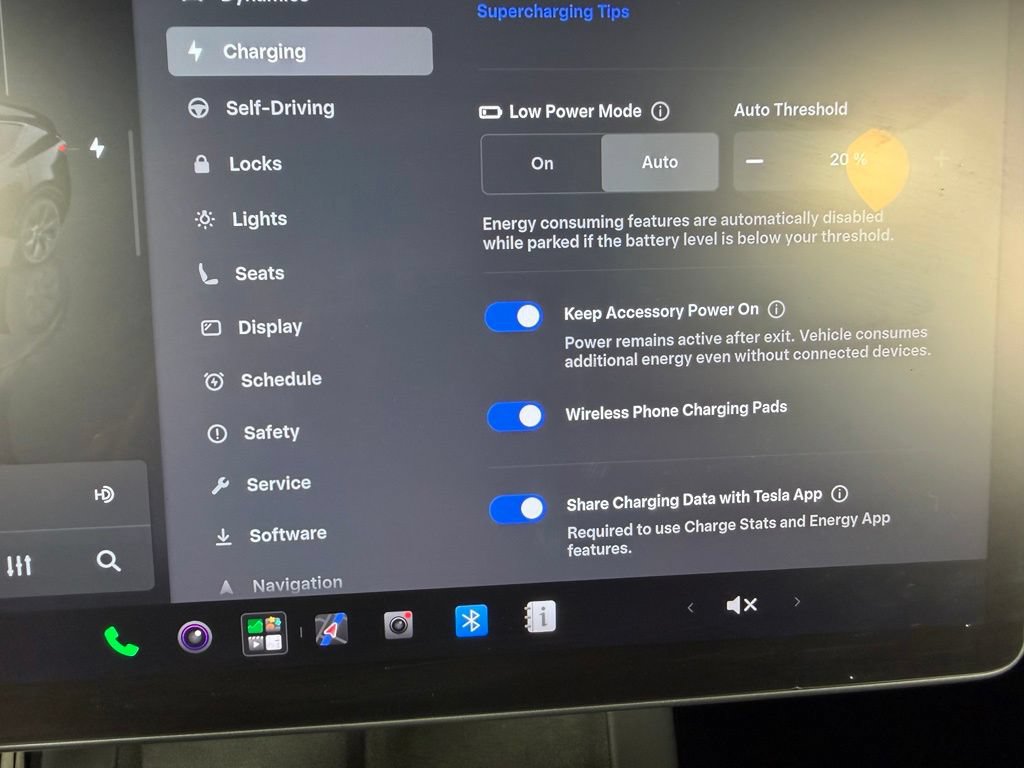 Used 2024 Tesla Model Y Long Range AWD/4WD image 21
