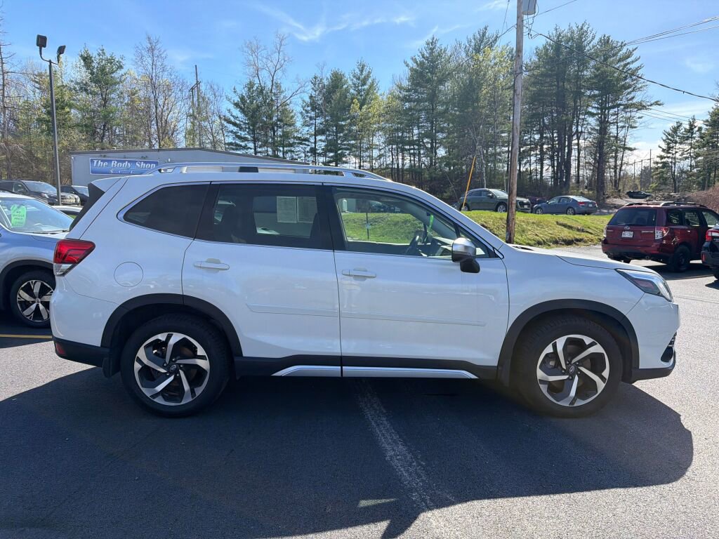 Certified 2023 Subaru Forester Touring AWD/4WD image 6
