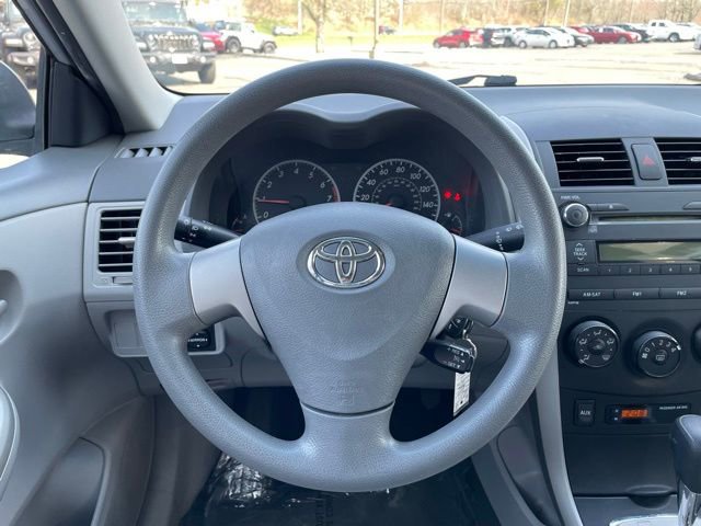 Used 2010 Toyota Corolla image 13