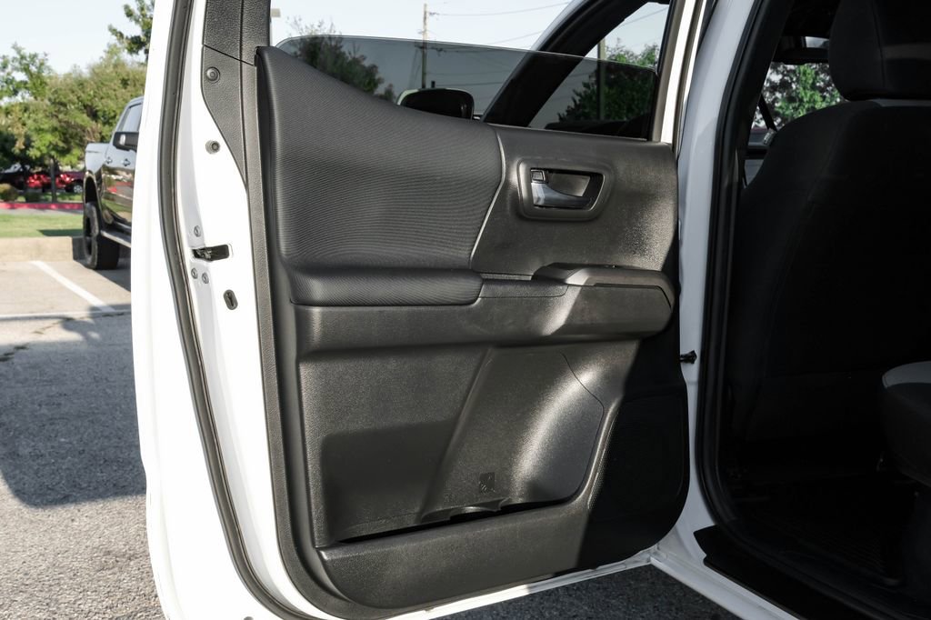 Used 2023 Toyota Tacoma TRD Off-Road image 47