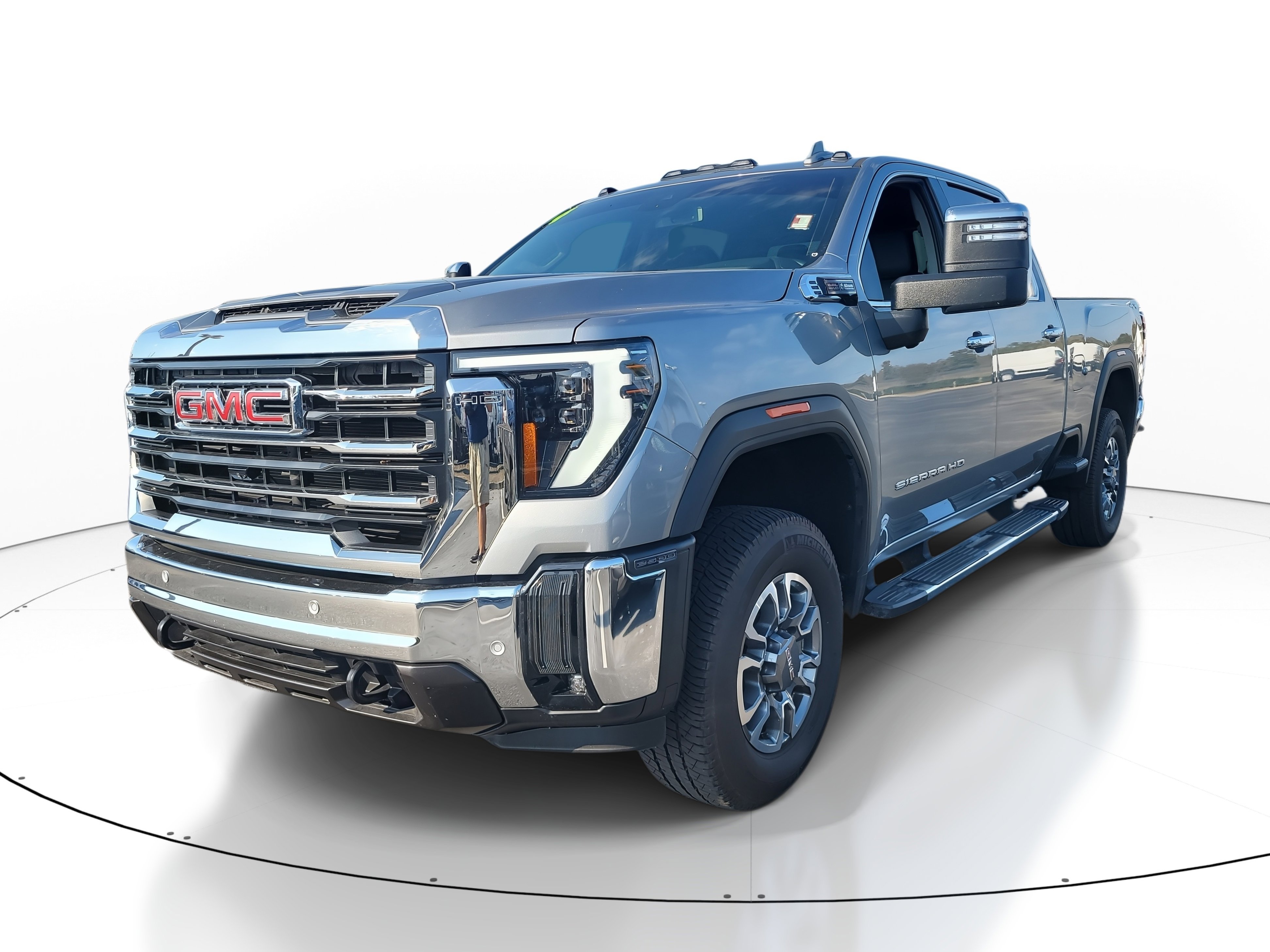 Used 2024 GMC Sierra 2500 SLT w/ SLT Premium Package image 3