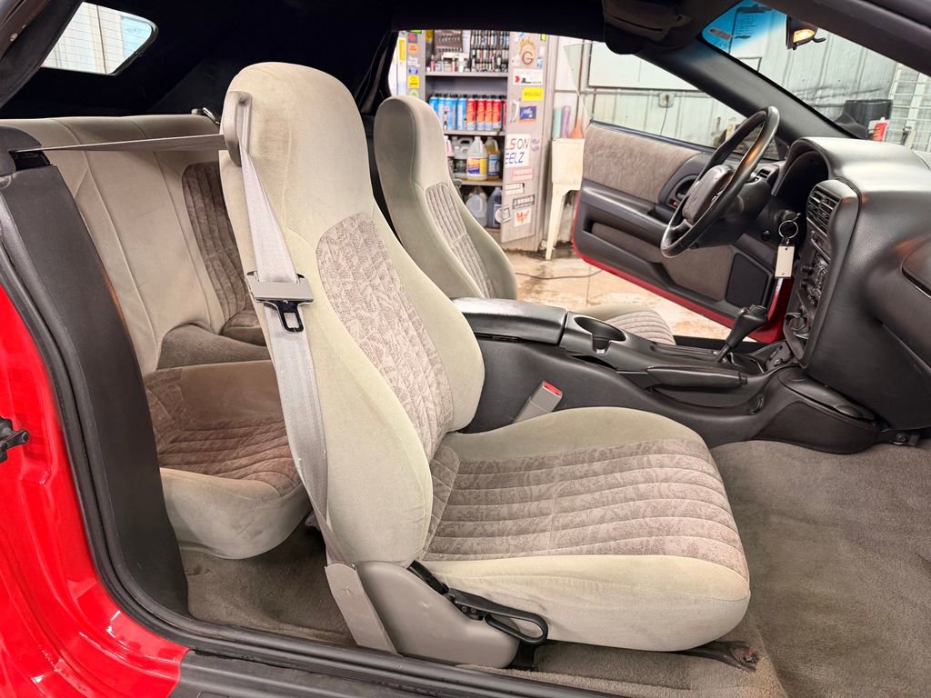 Used 2002 Chevrolet Camaro LT image 30