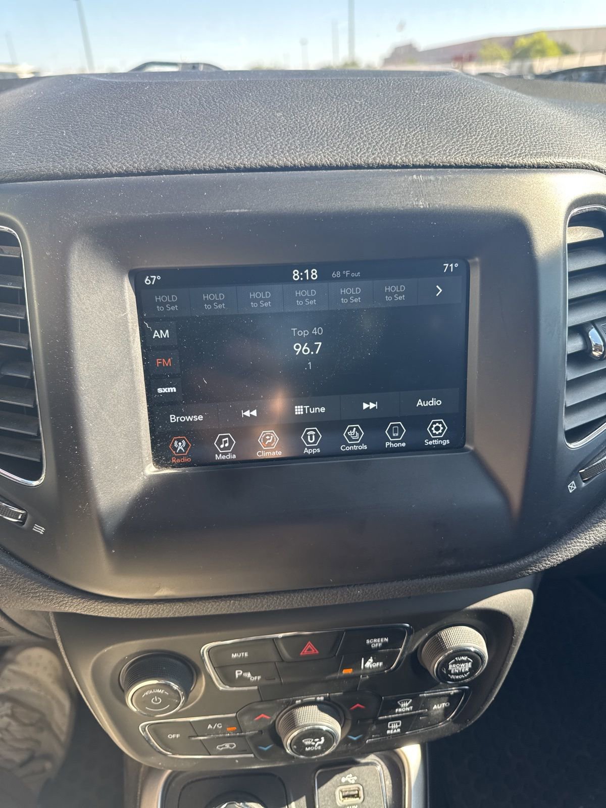 Used 2018 Jeep Compass Latitude w/ Popular Equipment Group AWD/4WD image 11