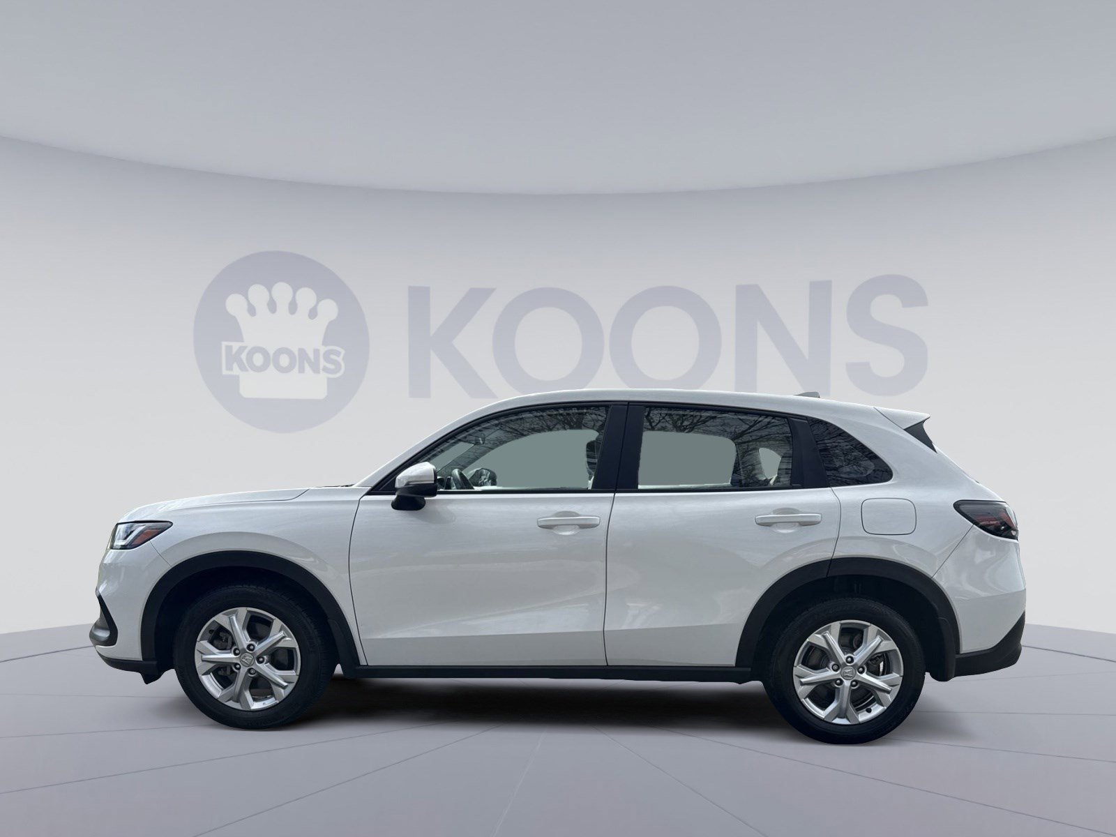 Used 2023 Honda HR-V LX image 2