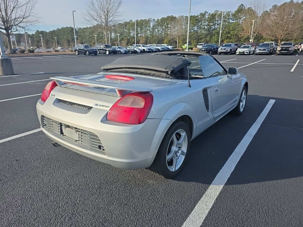 Used 2000 Toyota MR2 Base image 17