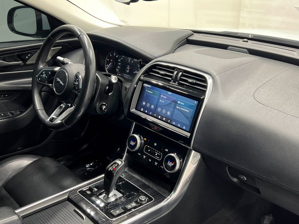 Used 2020 Jaguar XE S RWD image 21