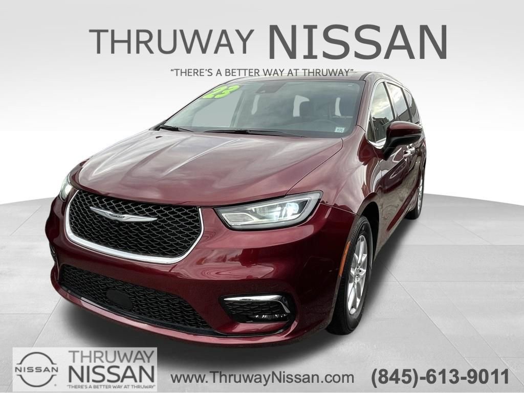 Used 2023 Chrysler Pacifica Touring-L video 1