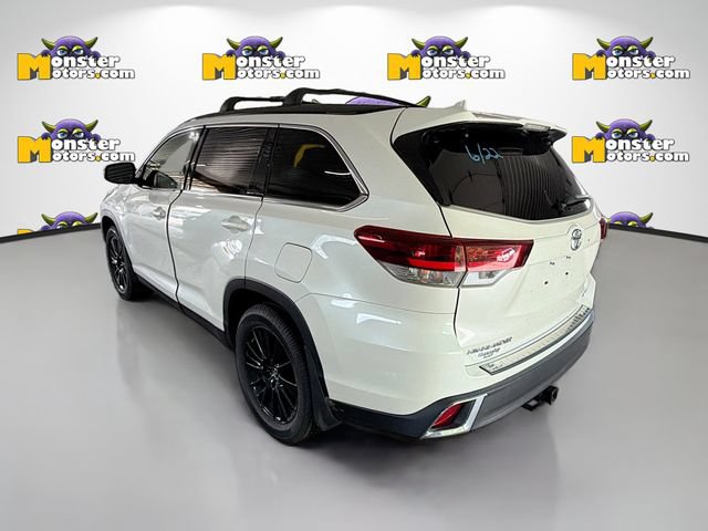 Used 2019 Toyota Highlander XLE AWD/4WD image 5