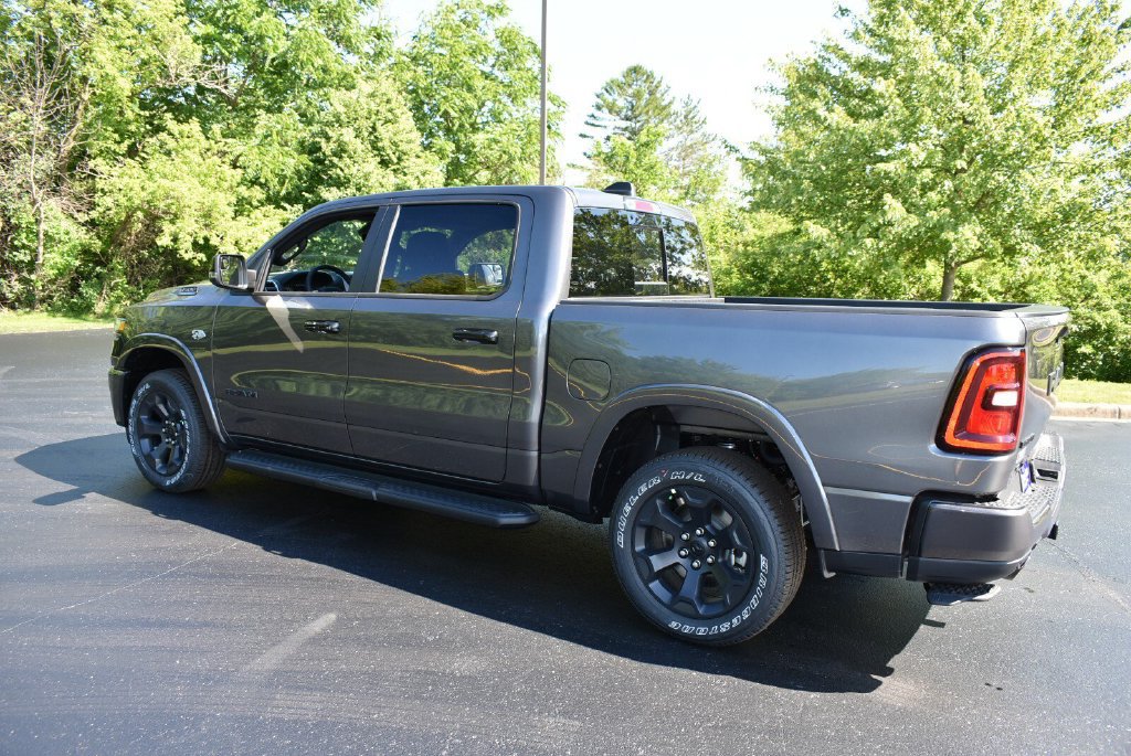 New 2026 RAM 1500 Big Horn AWD/4WD image 8