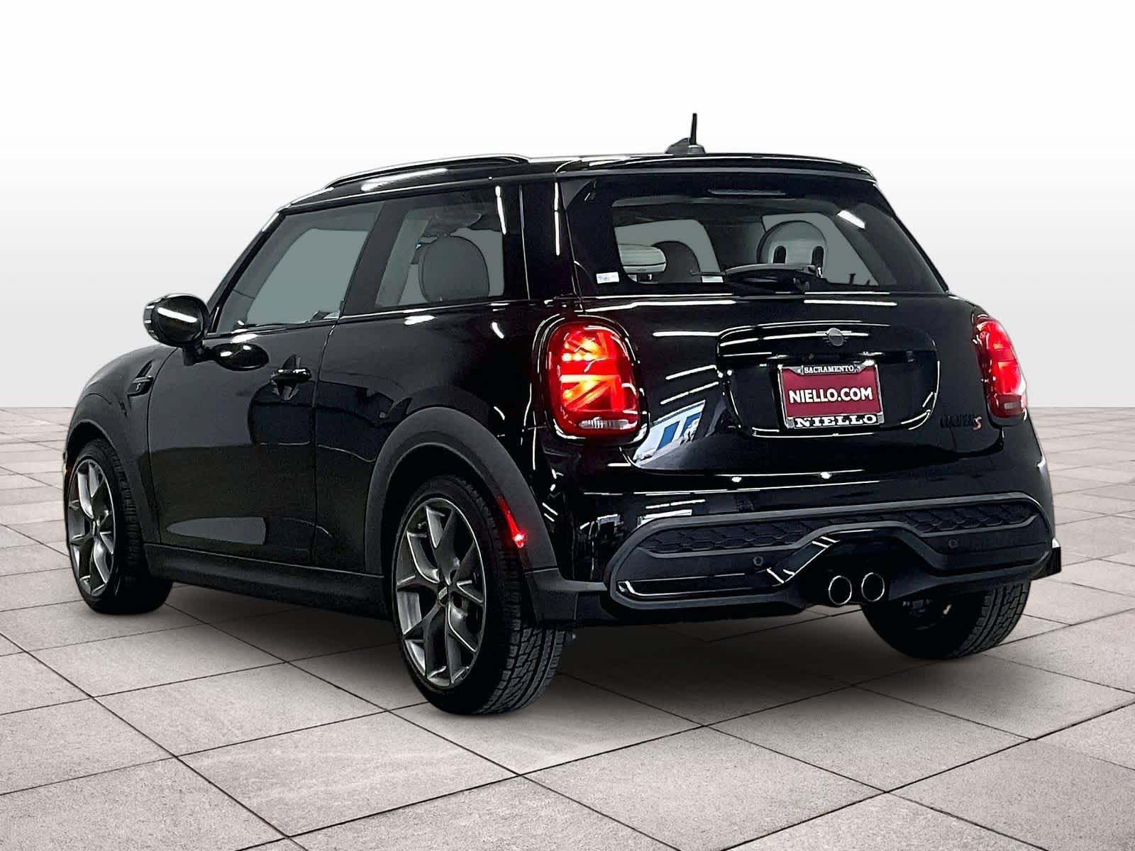 Used 2023 MINI Cooper S FWD image 12