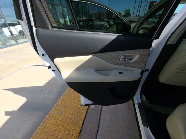 Used 2024 Nissan Murano SL FWD image 23