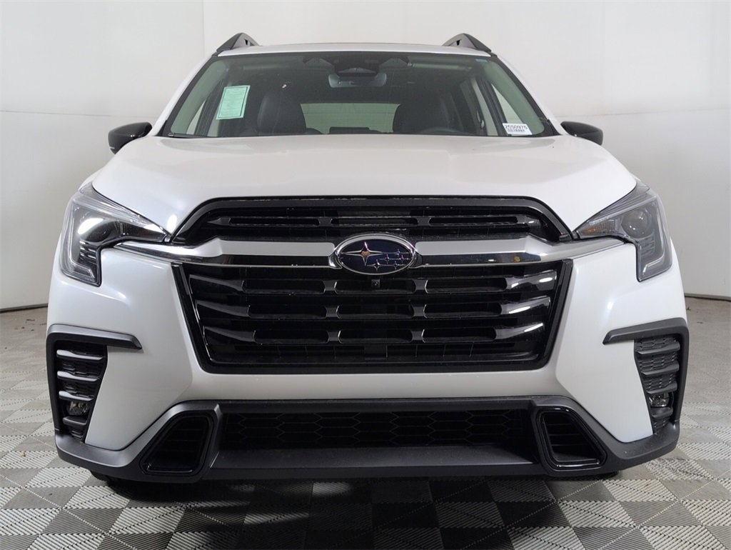 New 2025 Subaru Ascent Limited image 3