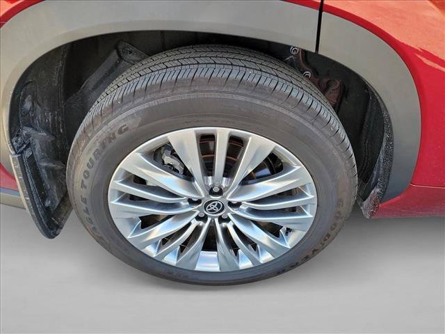 Used 2026 Toyota Highlander Platinum AWD/4WD image 11