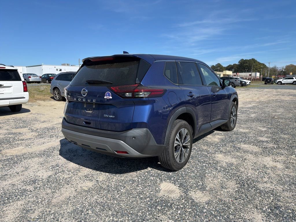 Used 2021 Nissan Rogue SV image 5