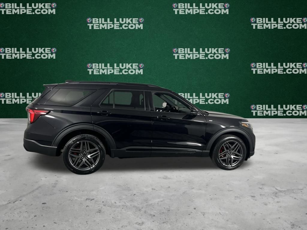 Used 2025 Ford Explorer ST-Line w/ ST-Line Street Pack image 4