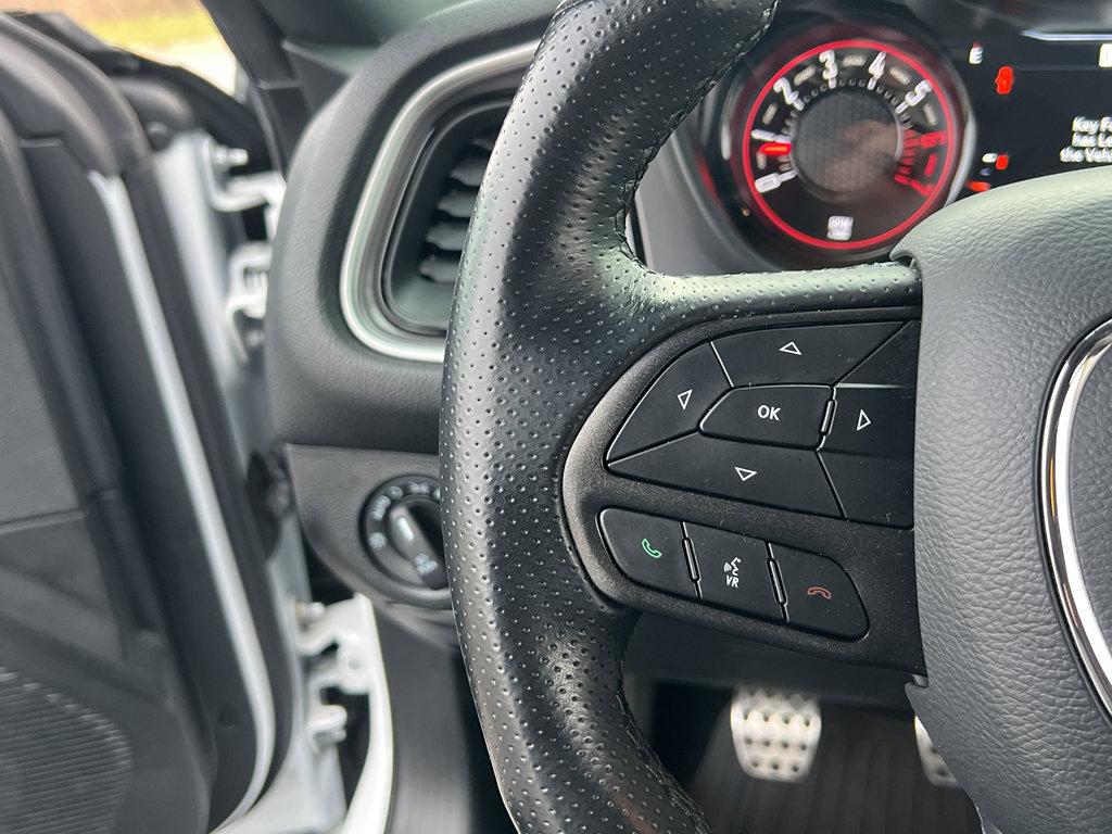 Used 2022 Dodge Challenger R/T w/ Blacktop Package image 33