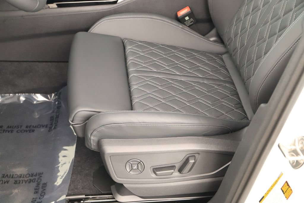 New 2025 Audi SQ5 Premium Plus image 24