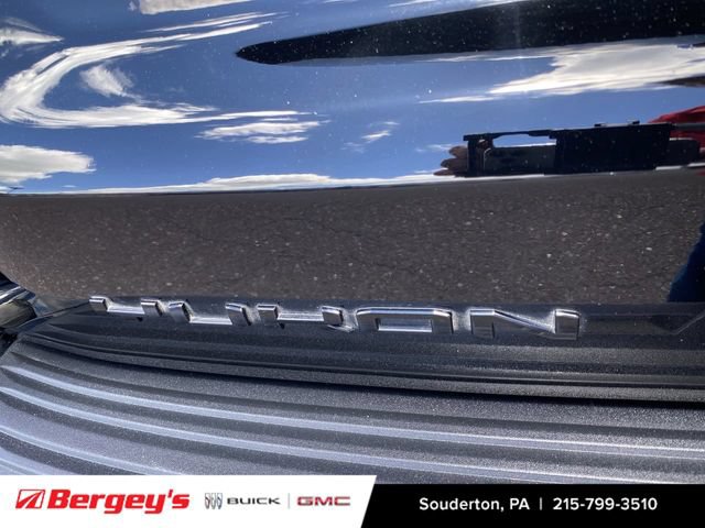 Used 2022 GMC Yukon AT4 w/ Max Trailering Package AWD/4WD image 34