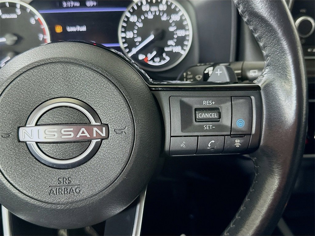 Used 2023 Nissan Rogue SV w/ SV Premium Package image 23