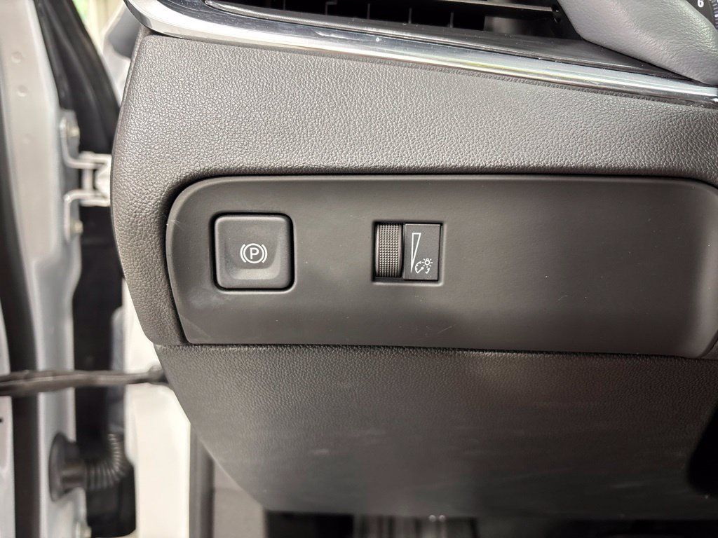 Used 2023 Buick Enclave Essence w/ Experience Buick Package AWD/4WD image 33