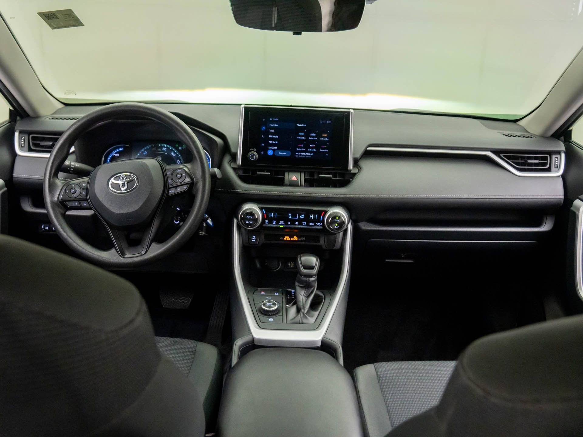 Used 2025 Toyota RAV4 LE image 12