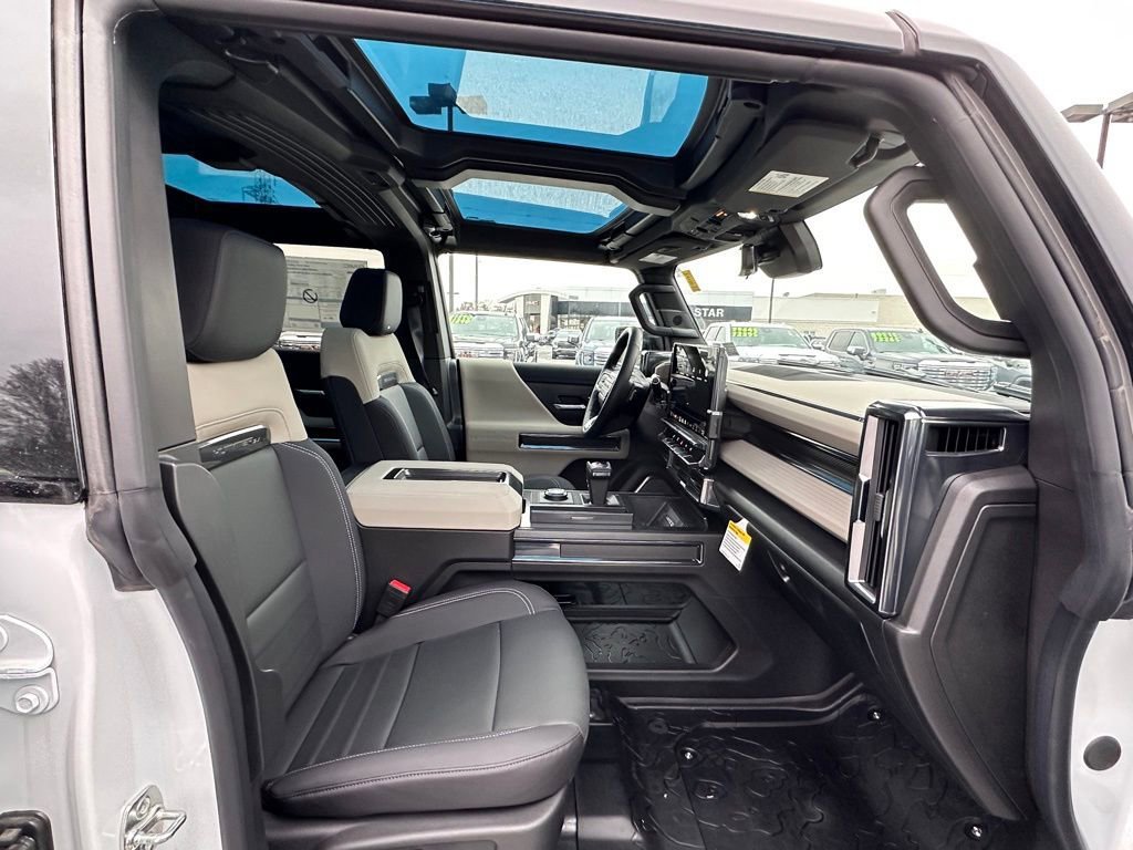 New 2026 GMC Hummer EV SUV w/ LPO, Sport Package AWD/4WD image 11