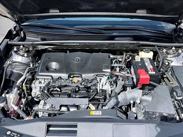 Used 2018 Toyota Camry SE FWD image 11