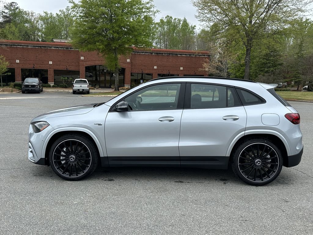 New 2026 Mercedes-Benz GLA 35 AMG 4MATIC image 5