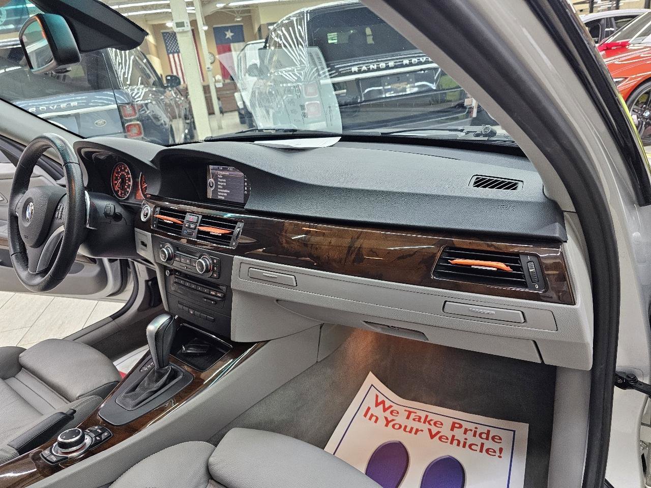 Used 2011 BMW 335i Sedan image 20