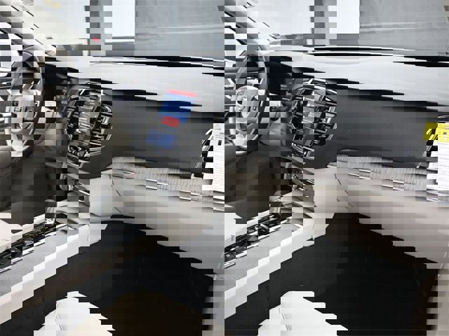 New 2025 Volvo XC90 B6 Plus w/ Protection Package Premier image 31