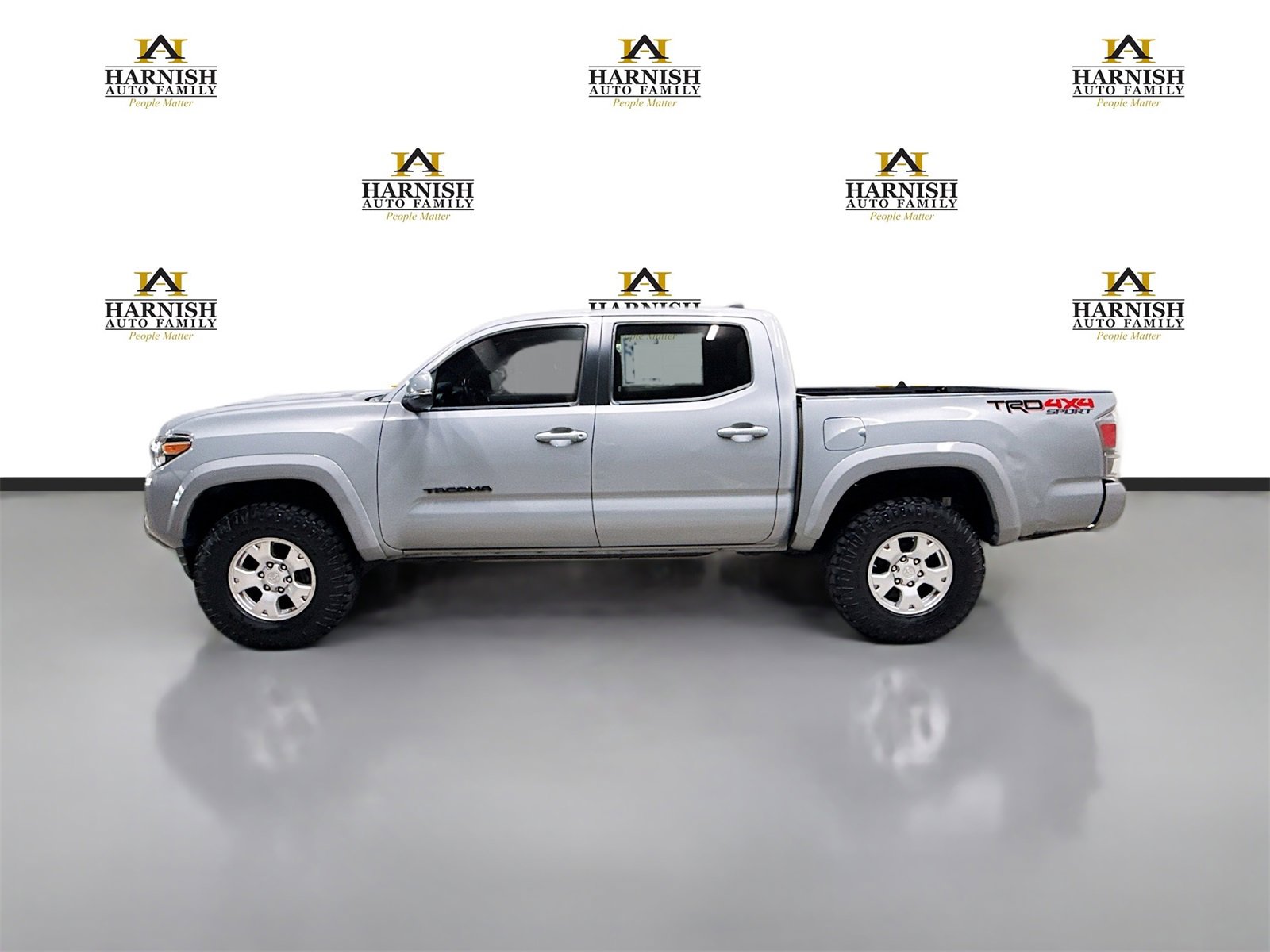Used 2021 Toyota Tacoma TRD Sport image 8