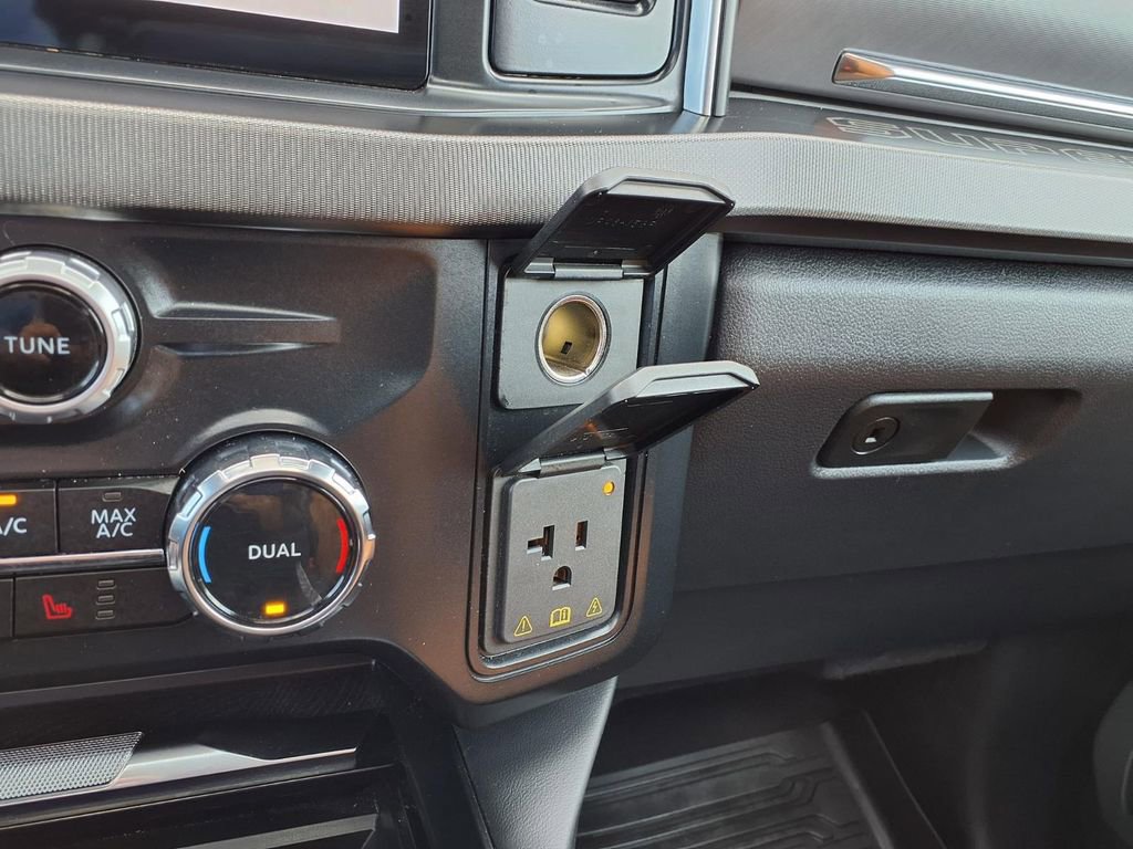 Used 2024 Ford F250 Platinum image 36