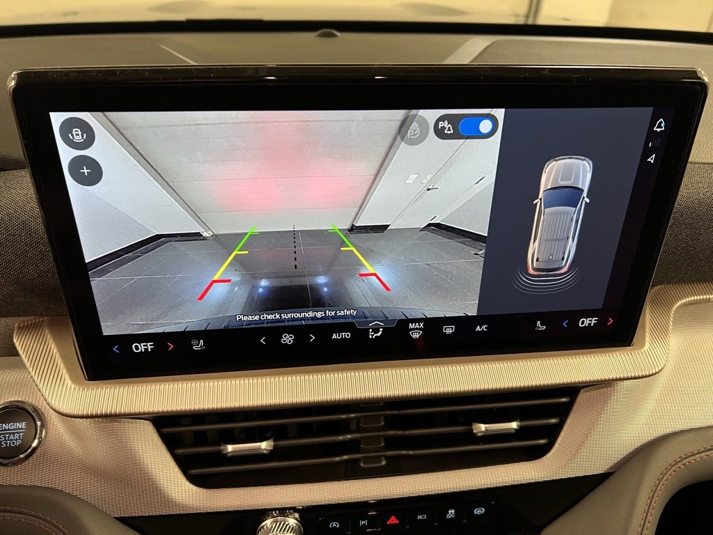 New 2026 Ford Explorer Active w/ Active Comfort Package image 13