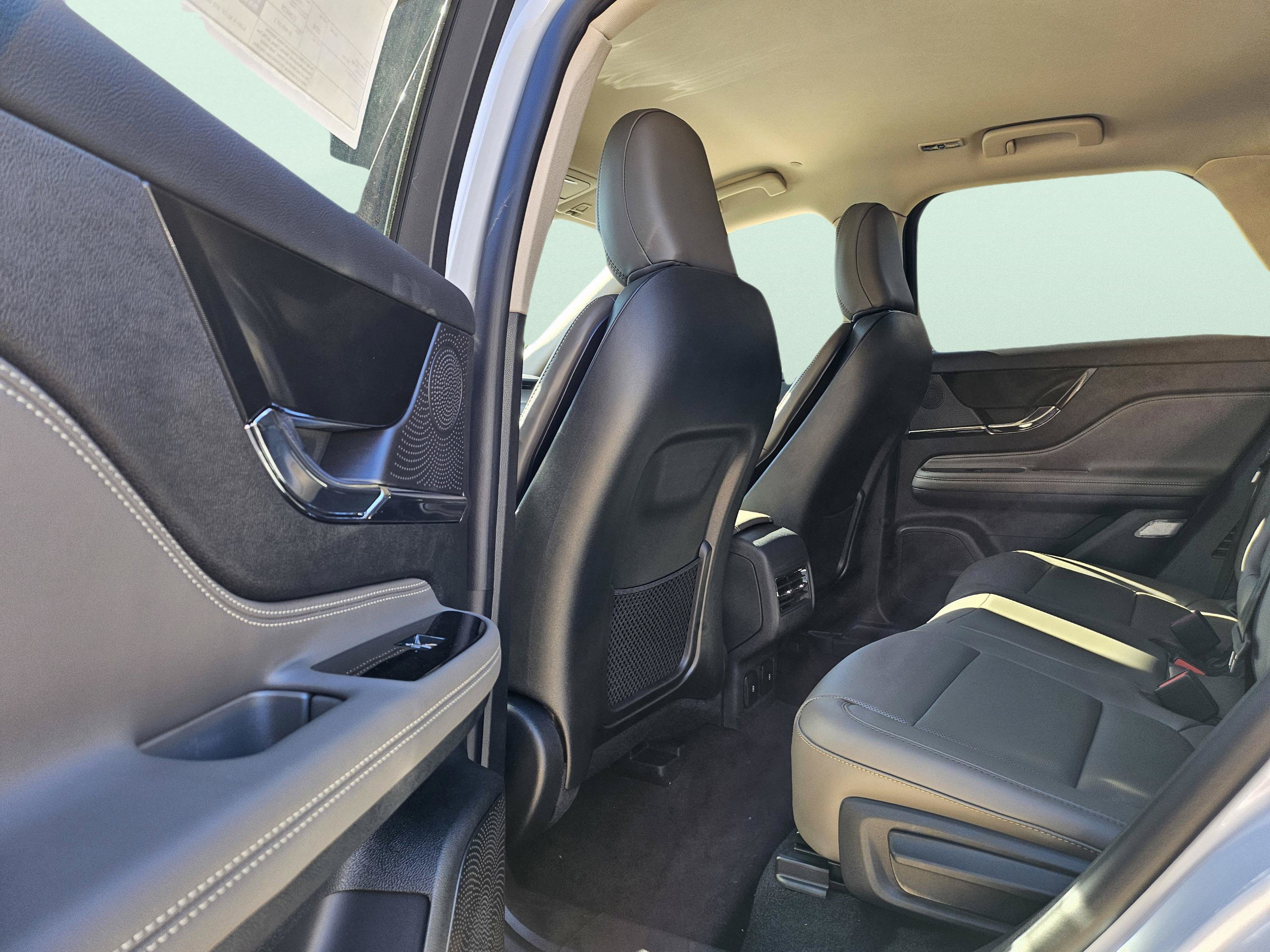 New 2026 Lincoln Corsair Premiere AWD/4WD image 23