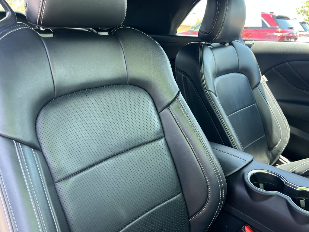 Used 2025 Ford Mustang Premium RWD image 15