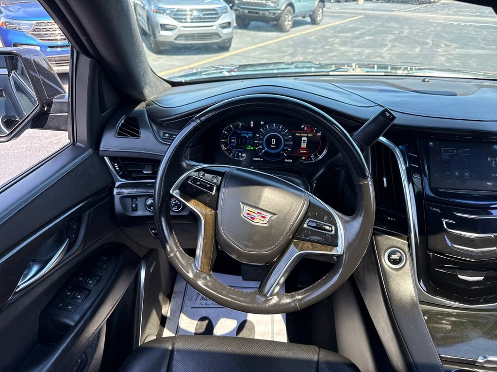 Used 2016 Cadillac Escalade ESV Platinum AWD/4WD image 27