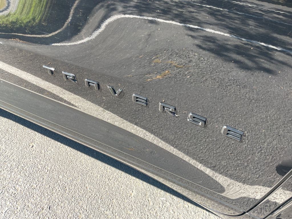 Used 2024 Chevrolet Traverse RS image 9