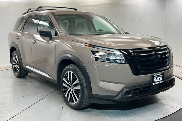 Certified 2023 Nissan Pathfinder Platinum FWD image 7