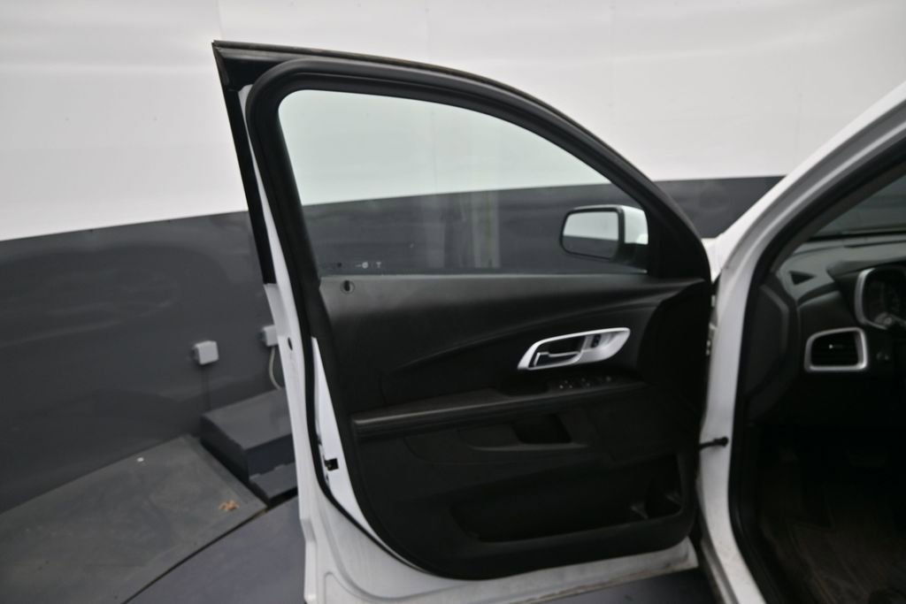 Used 2016 Chevrolet Equinox LT w/ Convenience Package FWD image 12