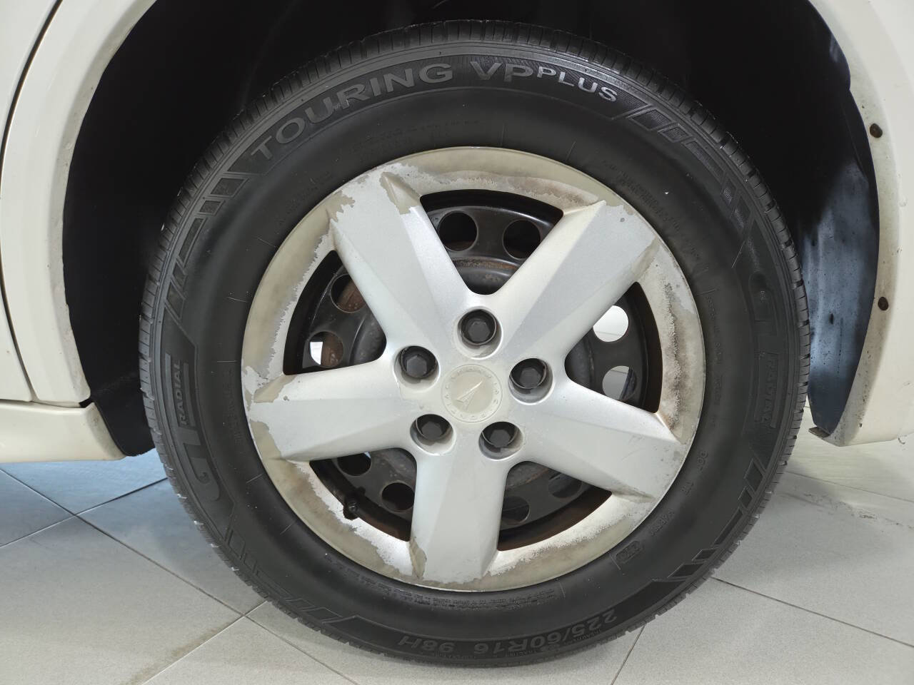 Used 2008 Pontiac Grand Prix w/ Premium Package FWD image 11