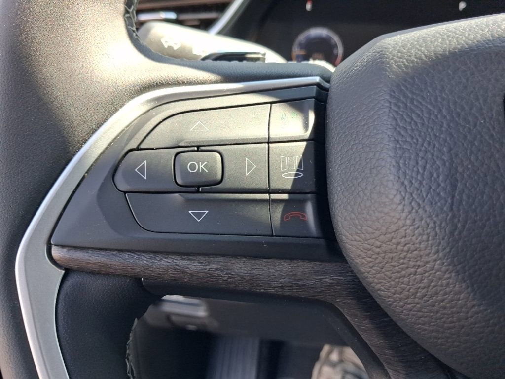 Certified 2023 Jeep Grand Cherokee Limited AWD/4WD image 24