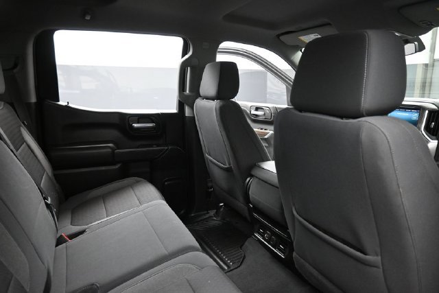 Used 2021 Chevrolet Silverado 1500 LT AWD/4WD image 30