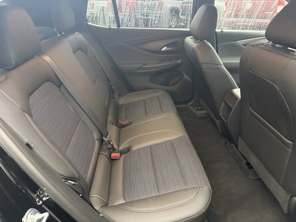 Used 2025 Buick Envista Preferred image 19